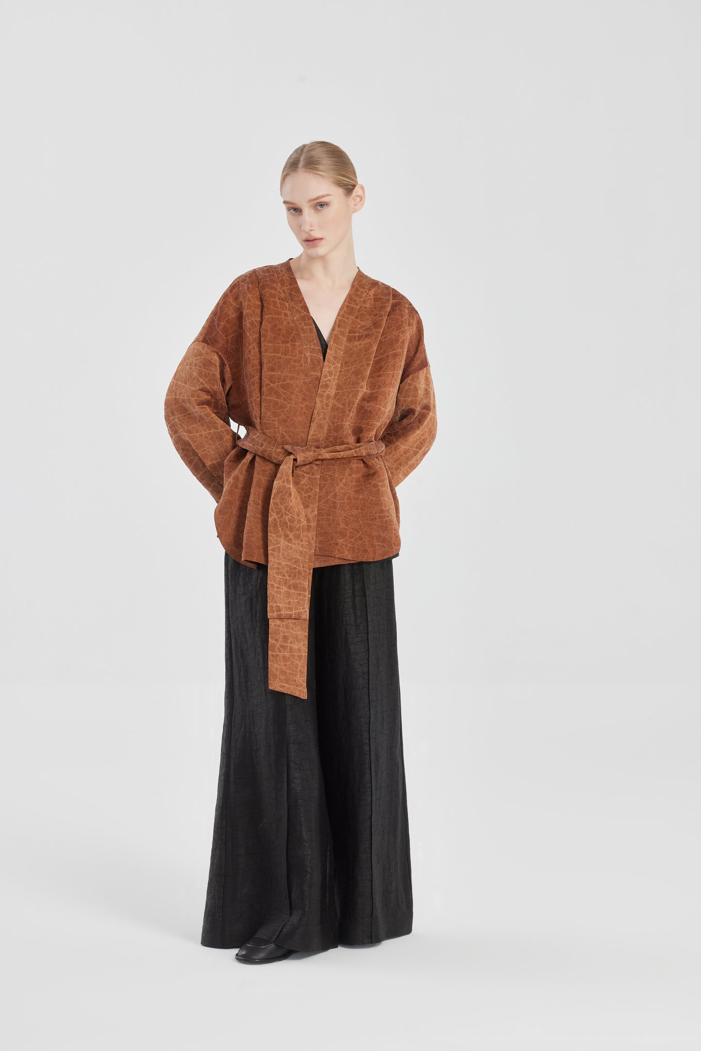 Loose-Fitting Tea Silk Shirt