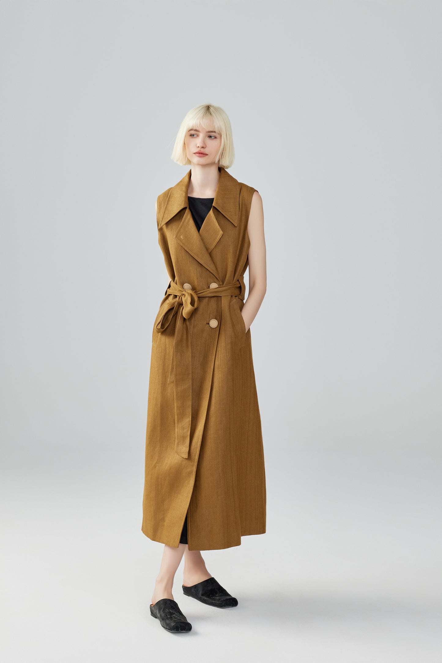 Sleeveless Linen Button-Up Dress