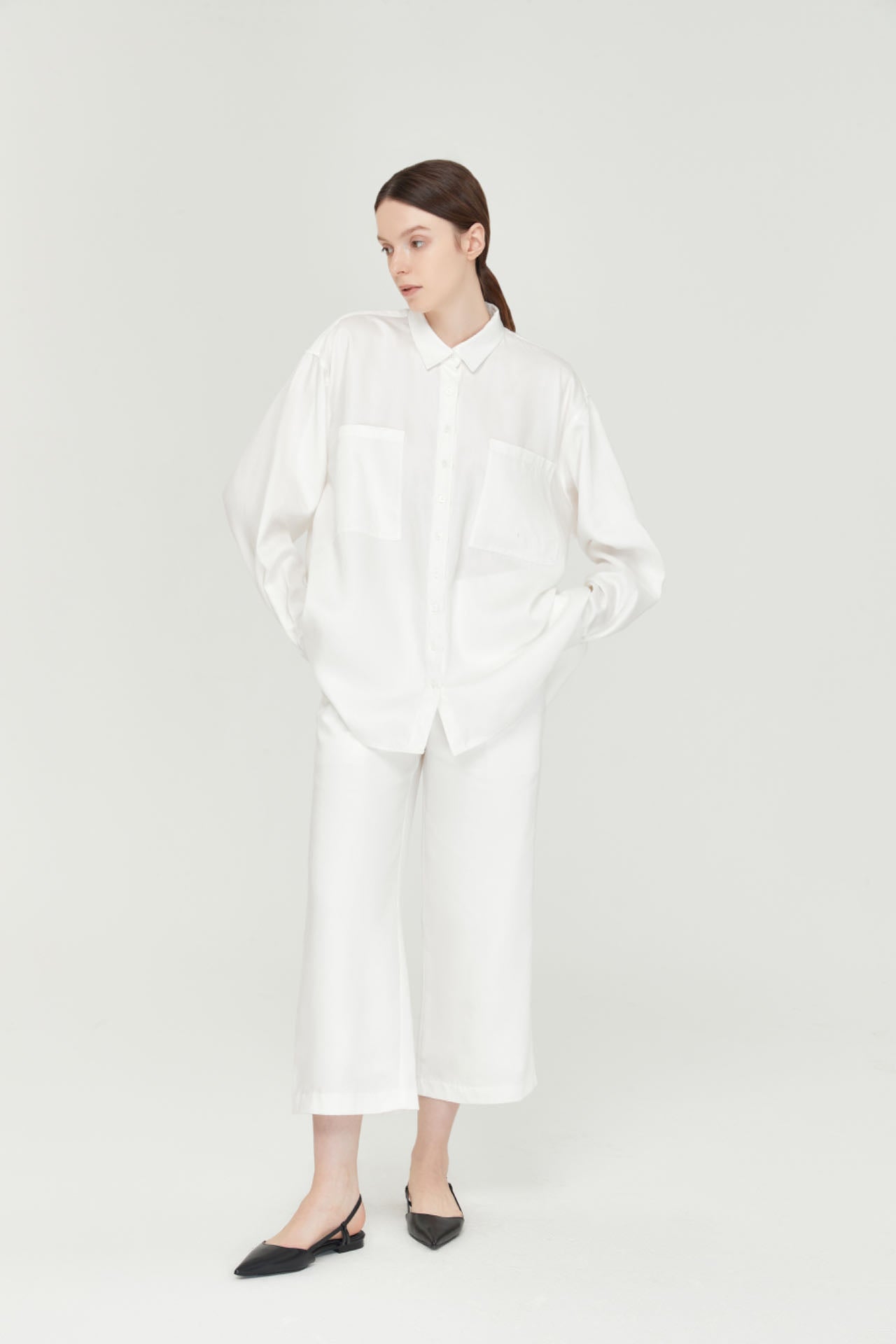 Cropped Linen Trousers