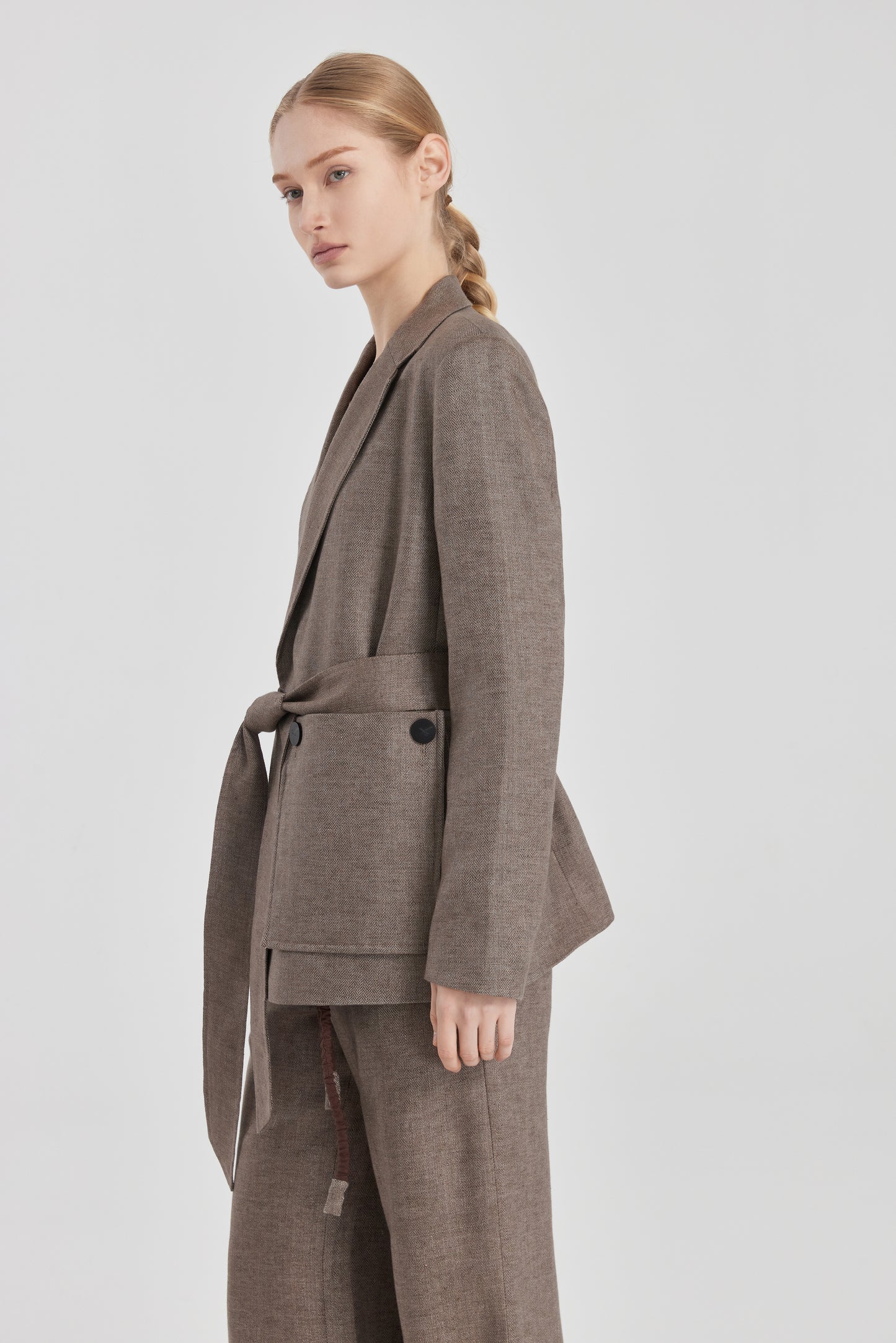 Linen Jacket with Movable Pockets