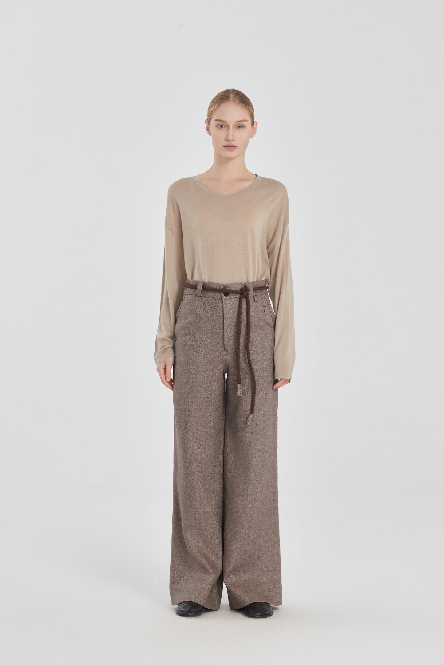 Straight-Leg Linen Trousers