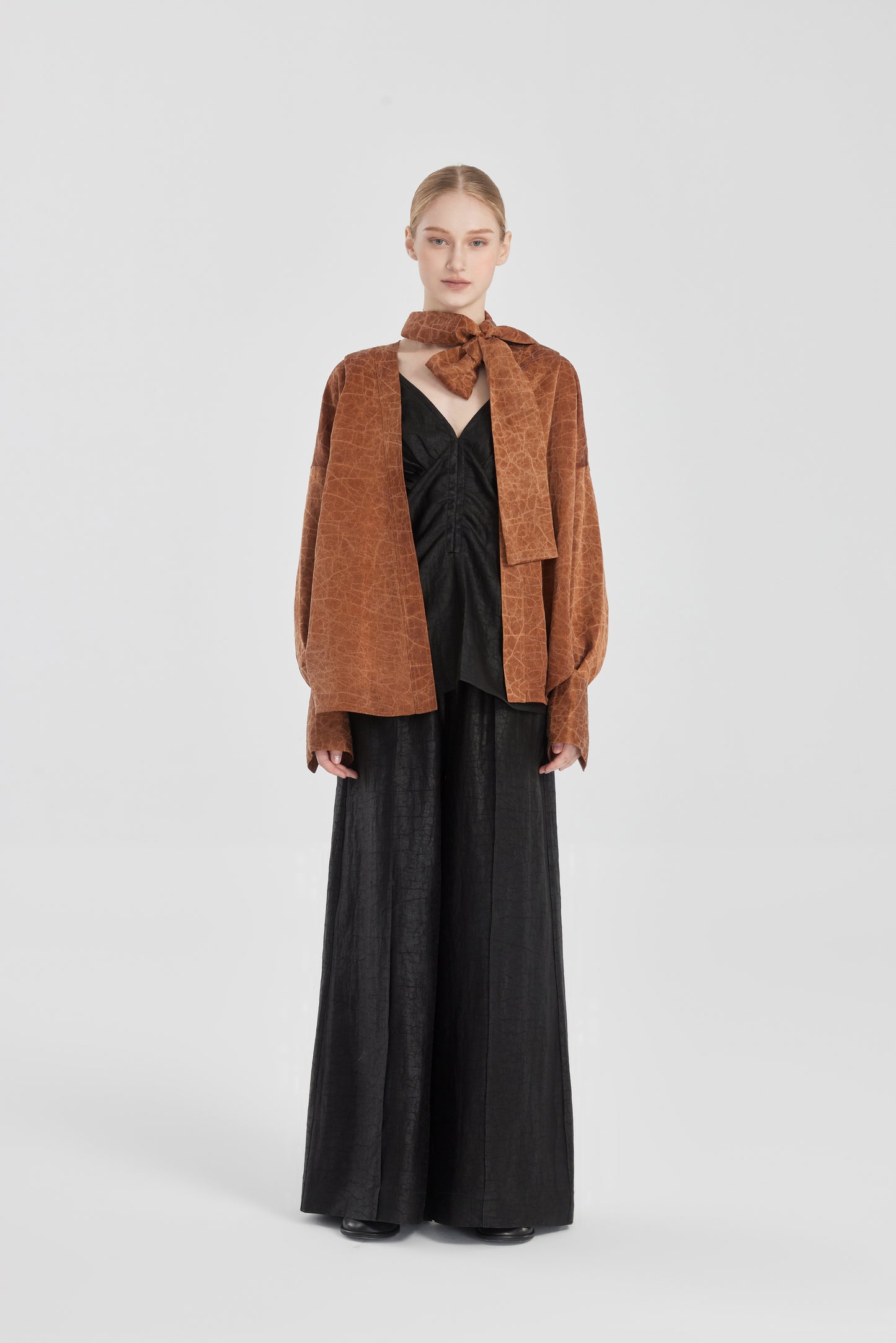Loose-Fitting Tea Silk Shirt