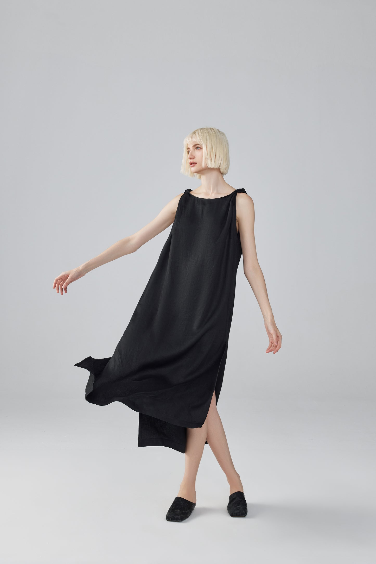 Sleeveless Linen Dress