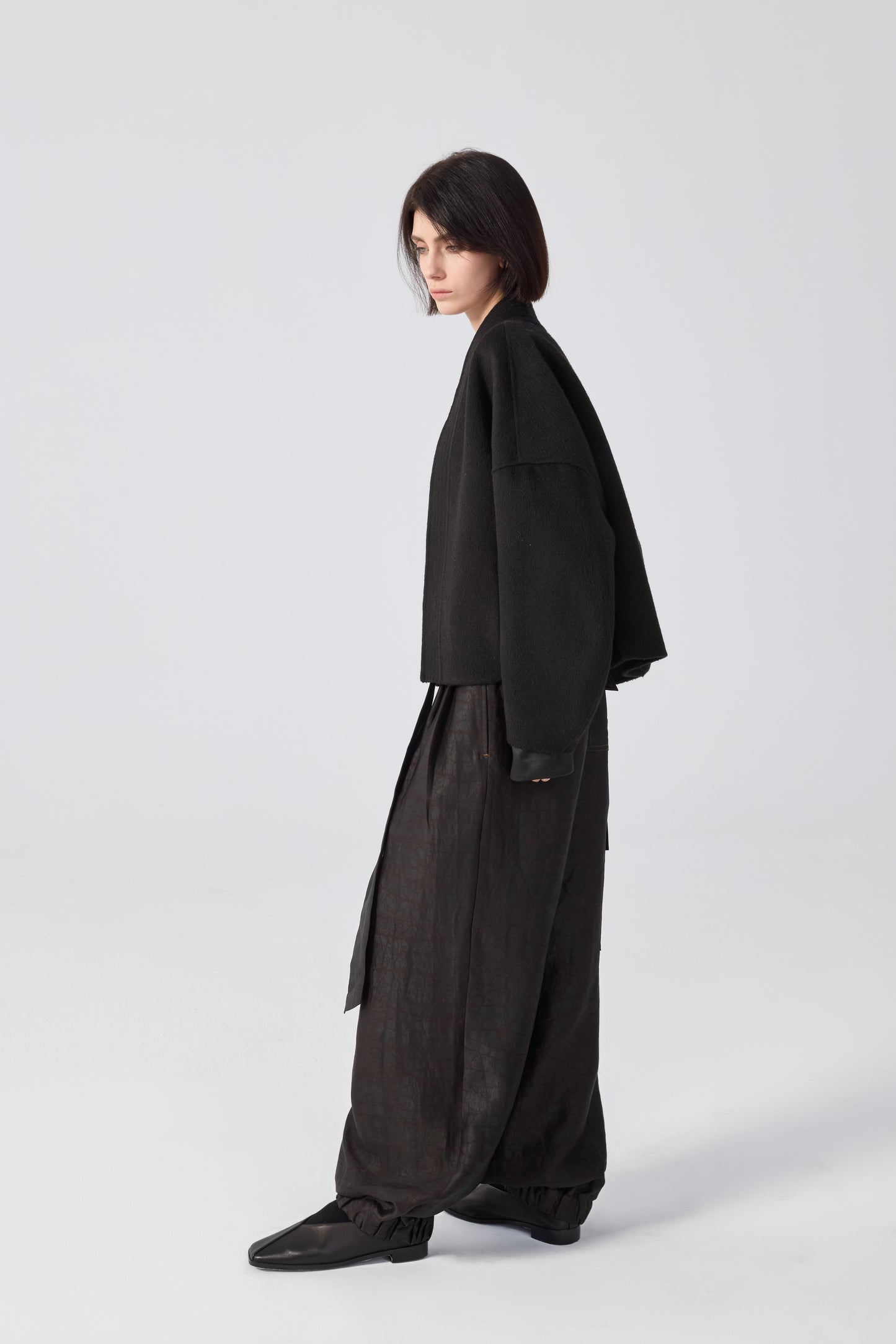 VARA CASHMERE CARDIGAN-BLACK