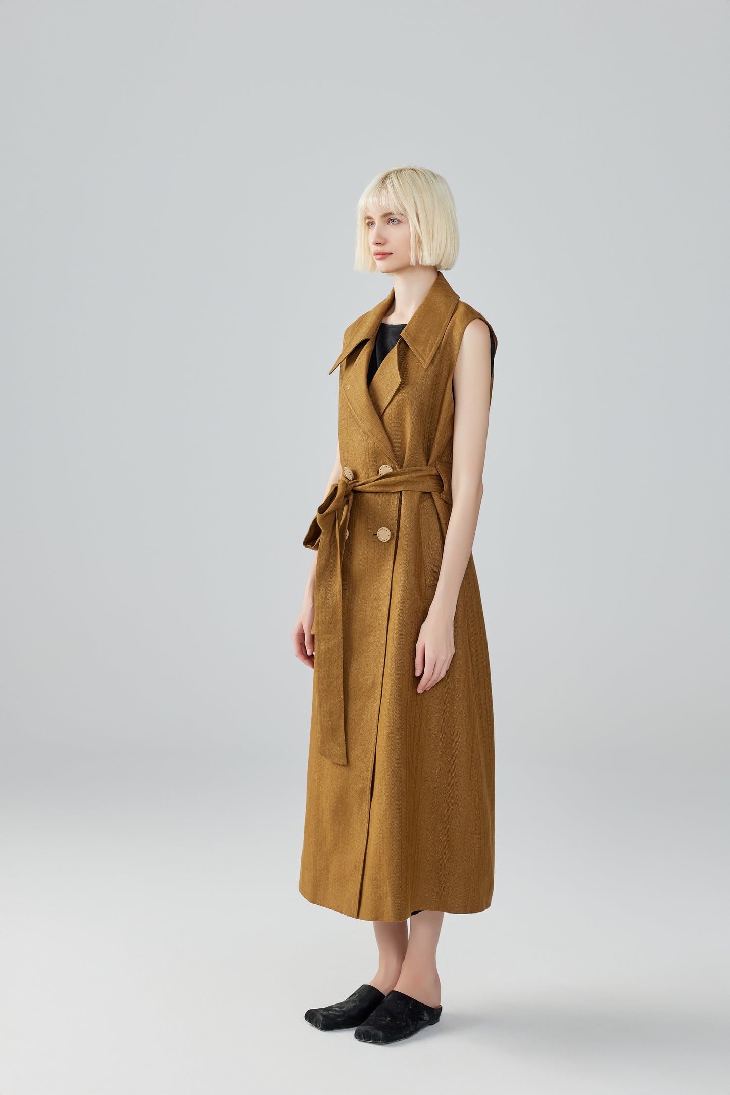 Sleeveless Linen Button-Up Dress