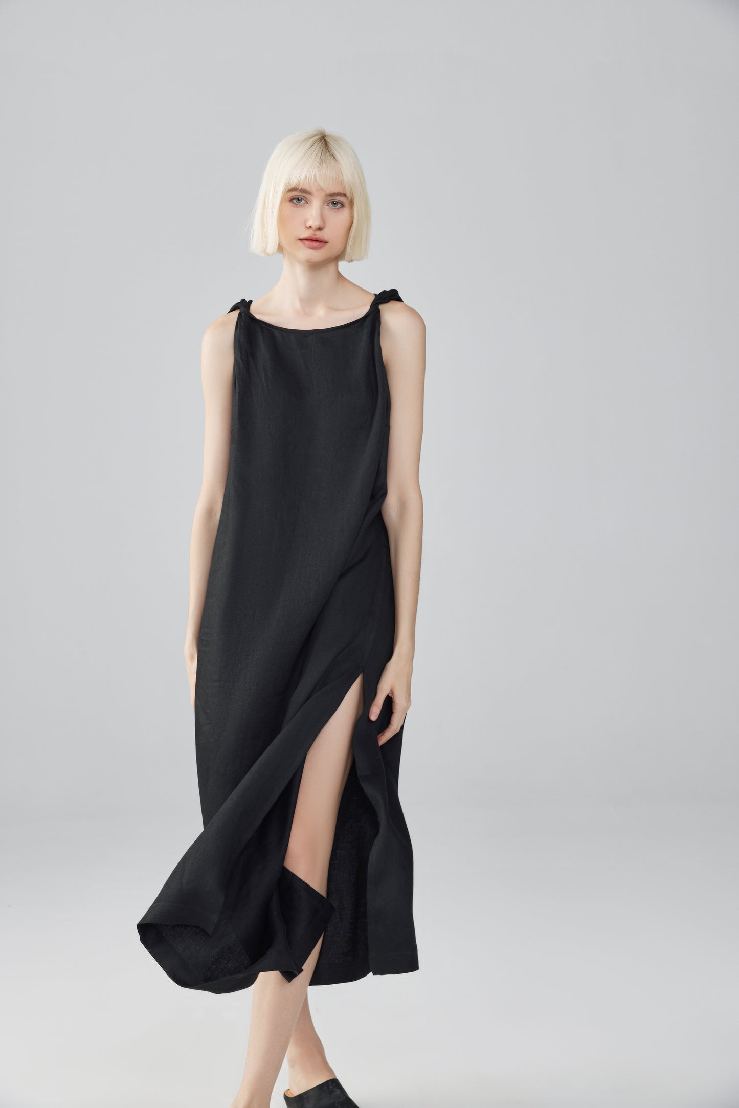 Sleeveless Linen Dress