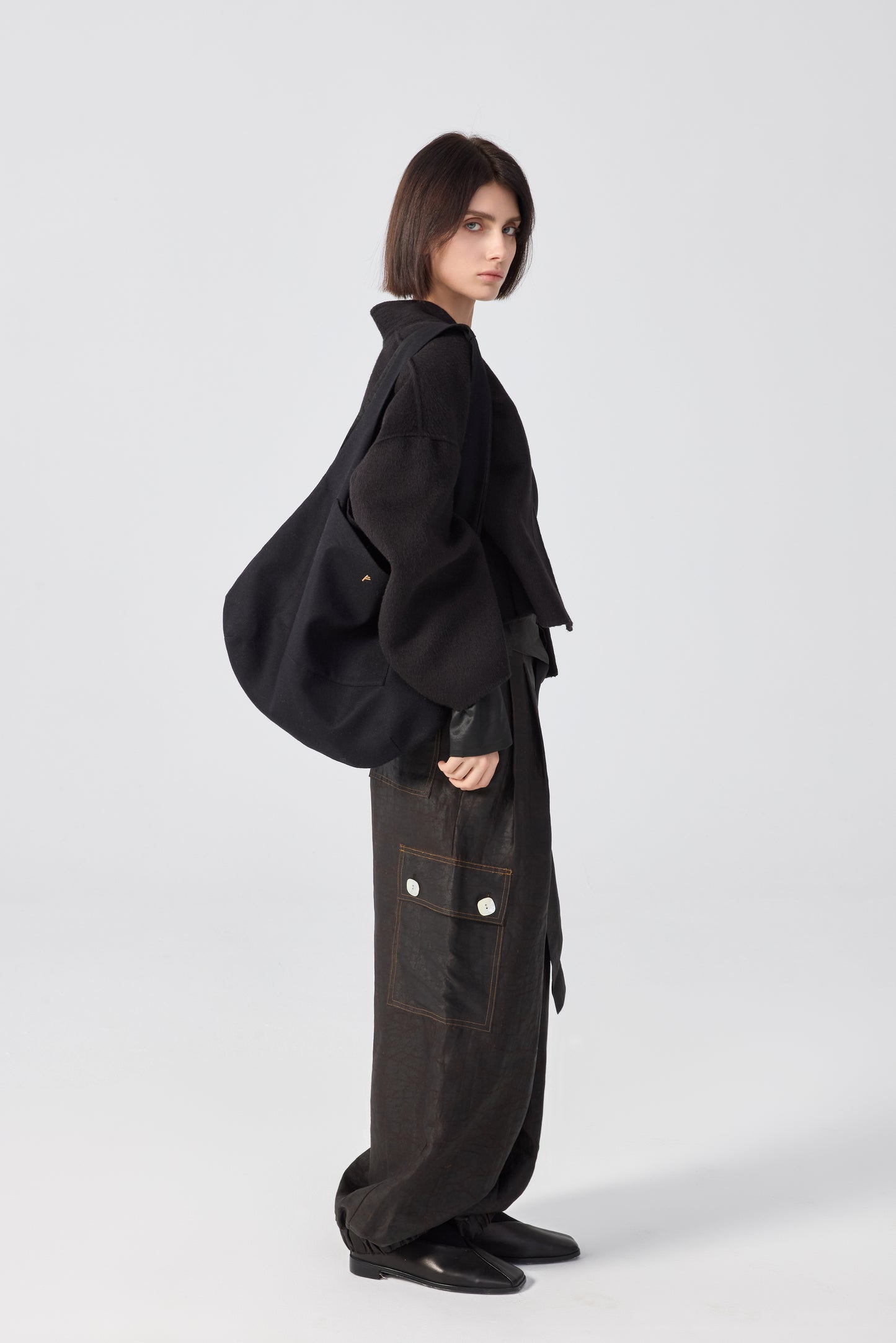 VARA CASHMERE CARDIGAN-BLACK